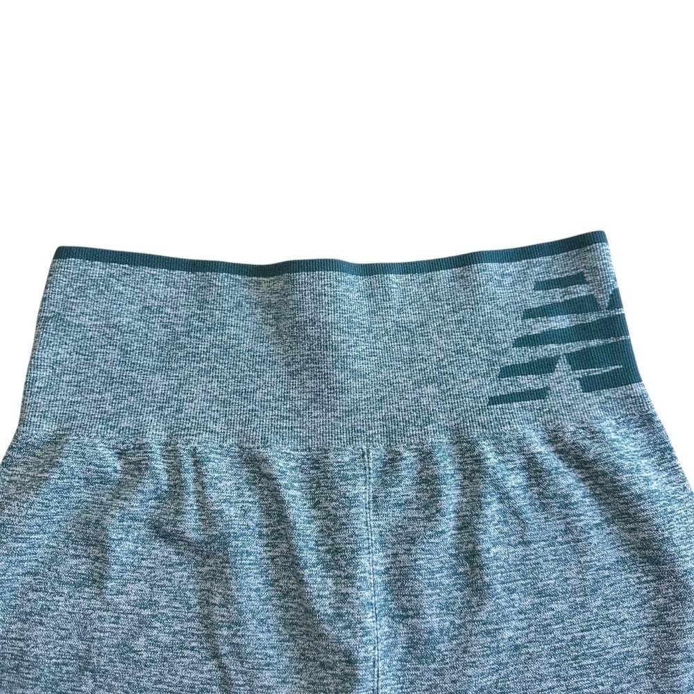 New Balance Green Biker Shorts Size Medium - Picture 2 of 9